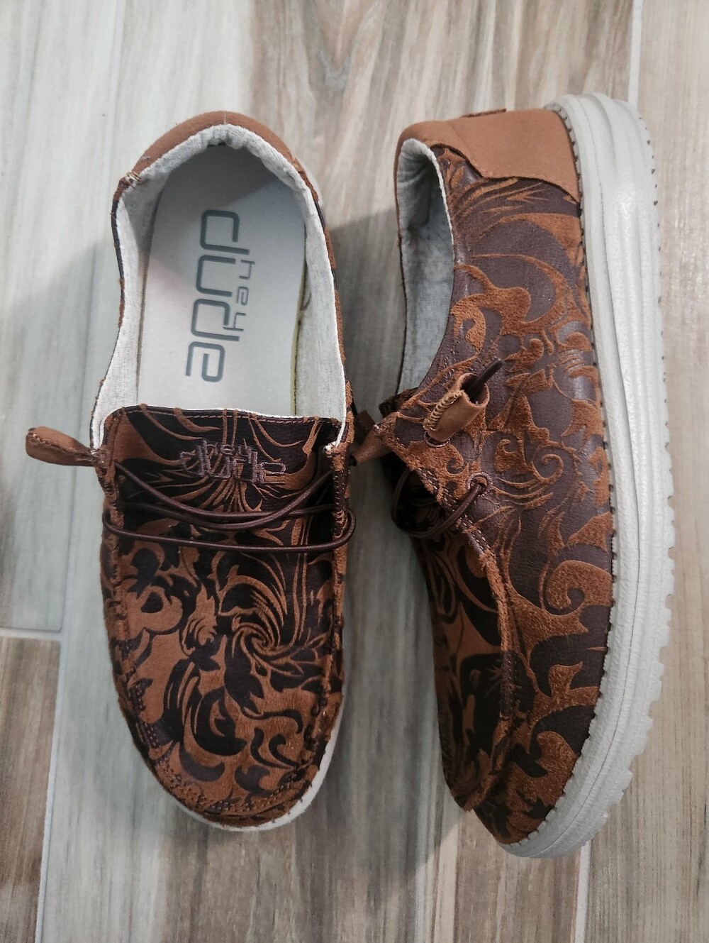 Hey Dude Womens Ranch Saddle Wendy Shoes - Picture 3 of 13